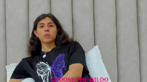 Snapshot of freyamoller chatting on November 2025 07:13:02 PM FREYA online show from November 2025 07:13:02 PM