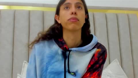 Snapshot of freyamoller chatting on December 2025 01:16:02 PM FREYA online show from December 2025 01:16:02 PM