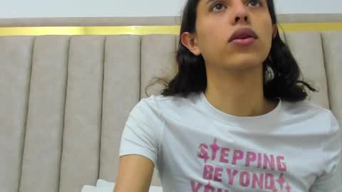 Snapshot of freyamoller_ chatting on May 2026 07:09:02 PM FreyaMoller online show from May 2026 07:09:02 PM