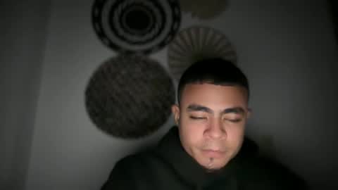 freyva_ online show from January 2025 09:46:01 AM