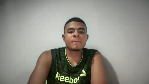 freyva_ online show from January 2025 05:09:01 AM