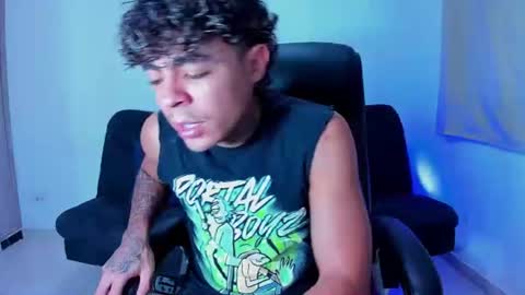 freyva_ online show from June 2026 05:59:01 PM