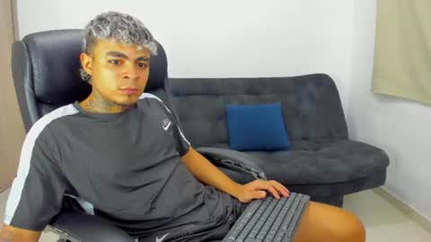 freyva_ online show from July 2026 05:54:02 AM