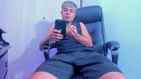 freyva_ online show from July 2026 02:09:02 AM