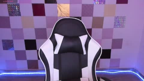 frida_lassi_ online show from March 2026 11:15:01 PM