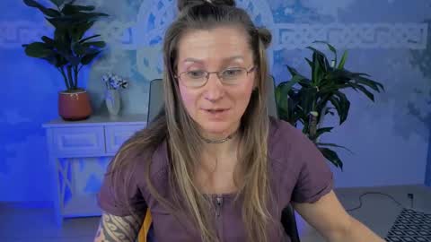 Snapshot of fridatander chatting on February 2025 04:16:02 PM Frida Tander online show from February 2025 04:16:02 PM