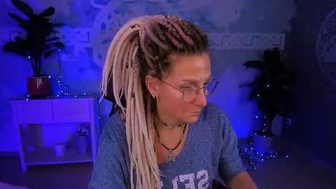 Frida Tander online show from February 2026 09:17:01 AM