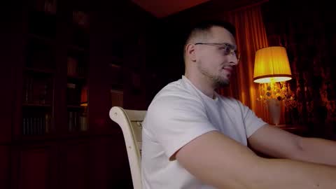 Snapshot of friend123211 chatting on January 2026 09:29:01 PM Viktor online show from January 2026 09:29:01 PM