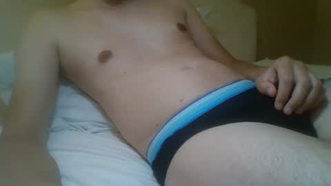 Snapshot of friendly_frank_18 chatting on August 2026 01:24:02 PM friendly_frank_18 online show from August 2026 01:24:02 PM