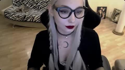 Snapshot of fromsun_forsoul chatting on November 2025 12:15:02 PM Lilith online show from November 2025 12:15:02 PM