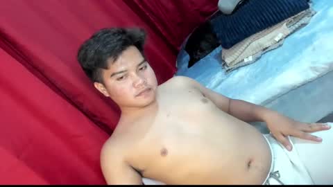 Snapshot of frostbite_69 chatting on February 2025 04:14:02 PM GABBY online show from February 2025 04:14:02 PM