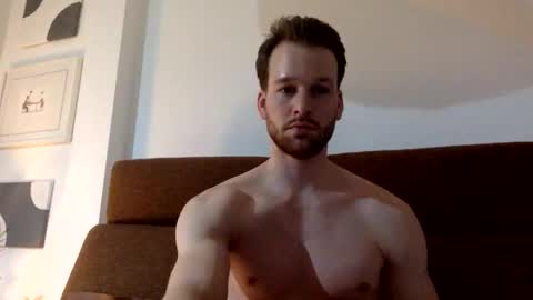 frozenyoga online show from February 2026 10:15:01 PM