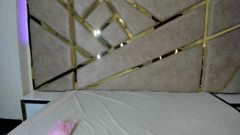 Snapshot of frreya_ chatting on November 2025 02:45:02 AM Frreya online show from November 2025 02:45:02 AM