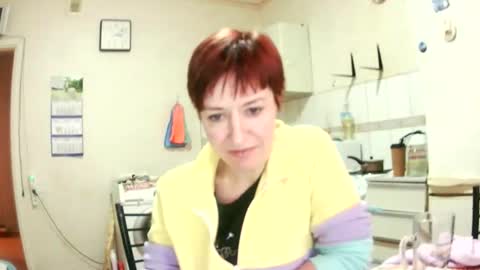 Fruittellalove online show from February 2026 12:09:01 PM