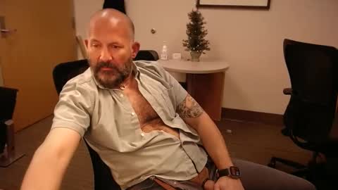 fuckadilf online show from December 2024 05:00:01 PM