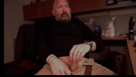 fuckadilf online show from January 2025 06:35:01 PM