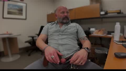 fuckadilf online show from February 2025 06:33:01 PM