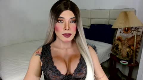 MISS NEILLY online show from December 2025 05:57:01 AM