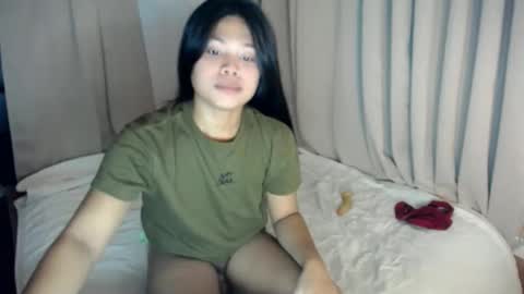 Snapshot of fuckme4everx chatting on May 2026 04:52:01 AM Bunny online show from May 2026 04:52:01 AM