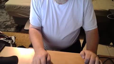 Snapshot of fuegorapido chatting on December 2025 02:50:01 AM Fuego online show from December 2025 02:50:01 AM