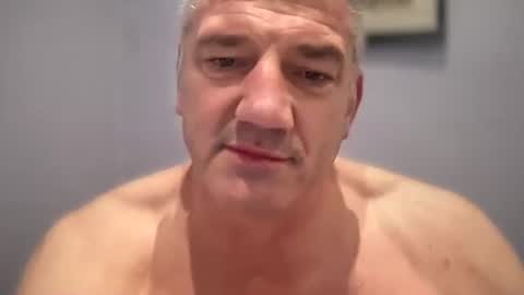 fullback_15 online show from May 2026 06:43:02 AM
