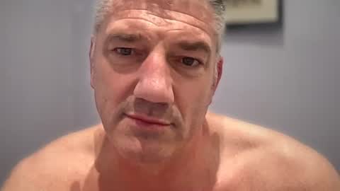 fullback_15 online show from May 2026 04:50:01 PM