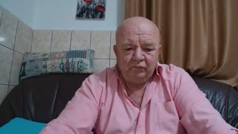 Snapshot of fullballs6 chatting on December 2024 01:53:01 AM fullballs6 online show from December 2024 01:53:01 AM