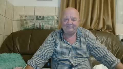 Snapshot of fullballs6 chatting on October 2025 01:57:01 AM fullballs6 online show from October 2025 01:57:01 AM