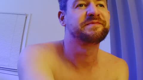 Snapshot of fun2cum2x chatting on January 2025 02:43:02 AM fun2cum2x online show from January 2025 02:43:02 AM