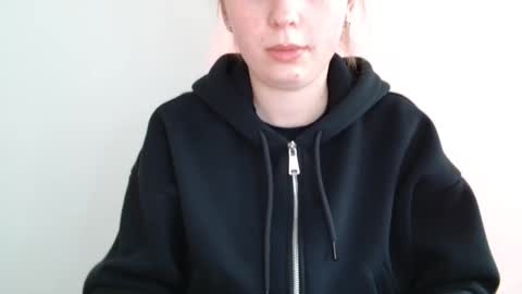 Emma online show from April 2026 10:05:01 AM