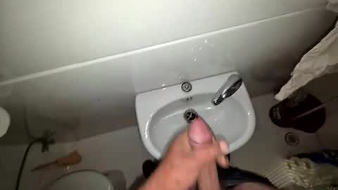 Snapshot of funfishing27 chatting on December 2025 08:59:01 PM funfishing27 online show from December 2025 08:59:01 PM