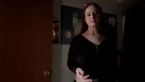 Linnys Palace online show from November 2025 05:34:01 PM