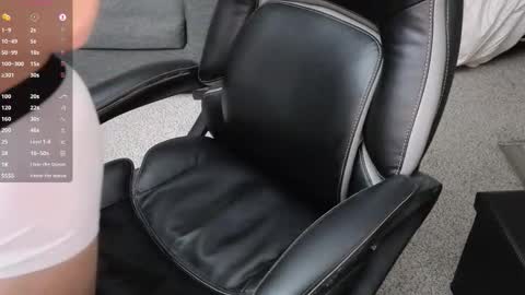 funkyfrank69 online show from February 2026 05:10:02 PM