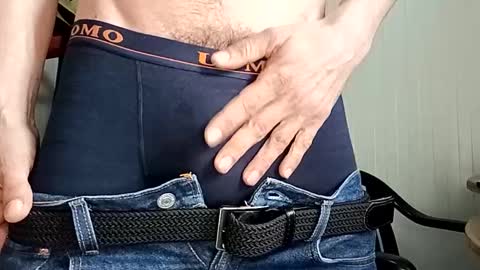 Italian men online show from February 2025 09:44:02 AM