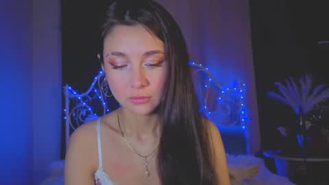 Tiffany online show from December 2025 12:18:01 AM