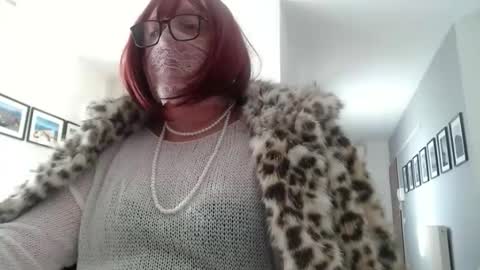 Snapshot of fursdany chatting on September 2025 07:09:02 AM Dany online show from September 2025 07:09:02 AM