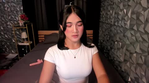 ASHLEY online show from January 2025 06:31:02 AM