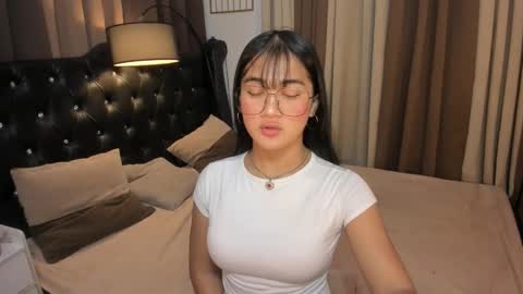 ASHLEY online show from February 2025 01:59:01 PM