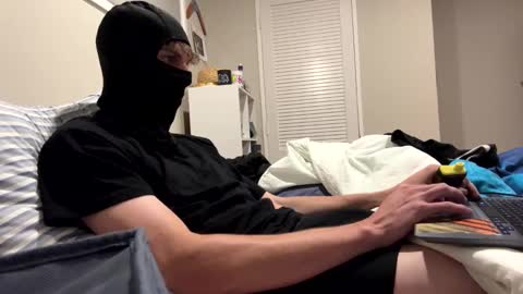 fuzzie_07 online show from January 2025 11:43:02 AM