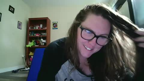 Snapshot of fuzzypeaches87 chatting on June 2026 04:55:02 PM fuzzypeaches87 online show from June 2026 04:55:02 PM