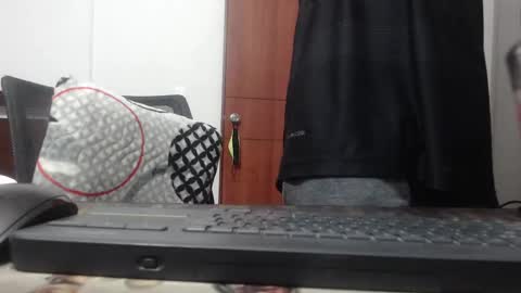 andrew online show from February 2025 05:45:02 AM