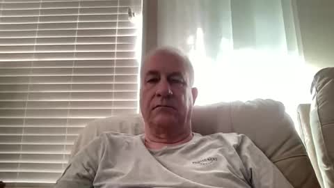 fyrguy101 online show from December 2025 11:00:01 PM