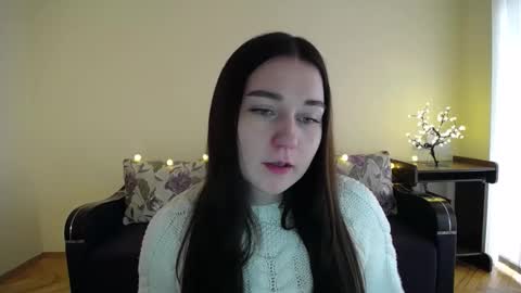 Snapshot of gabby_di chatting on January 2025 09:02:02 AM Jaklin online show from January 2025 09:02:02 AM