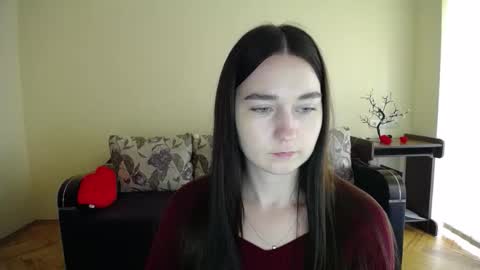 Snapshot of gabby_di chatting on October 2025 08:47:02 AM Jaklin online show from October 2025 08:47:02 AM