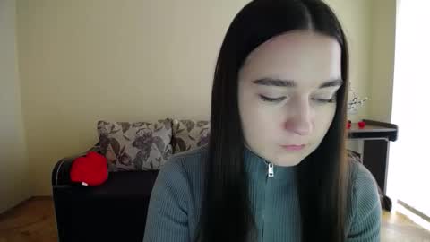 Snapshot of gabby_di chatting on October 2025 08:35:01 AM Jaklin online show from October 2025 08:35:01 AM