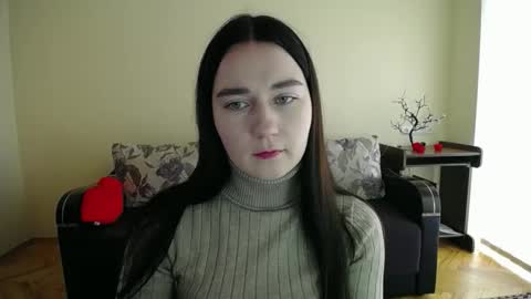 Snapshot of gabby_di chatting on November 2025 09:41:02 AM Jaklin online show from November 2025 09:41:02 AM