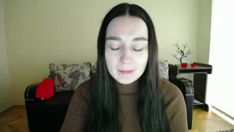 Snapshot of gabby_di chatting on November 2025 11:43:02 AM Jaklin online show from November 2025 11:43:02 AM