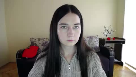 Snapshot of gabby_di chatting on November 2025 09:09:02 AM Jaklin online show from November 2025 09:09:02 AM