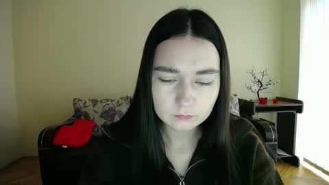 Snapshot of gabby_di chatting on November 2025 09:52:02 AM Jaklin online show from November 2025 09:52:02 AM