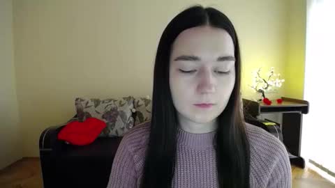 Snapshot of gabby_di chatting on December 2025 09:40:01 AM Jaklin online show from December 2025 09:40:01 AM